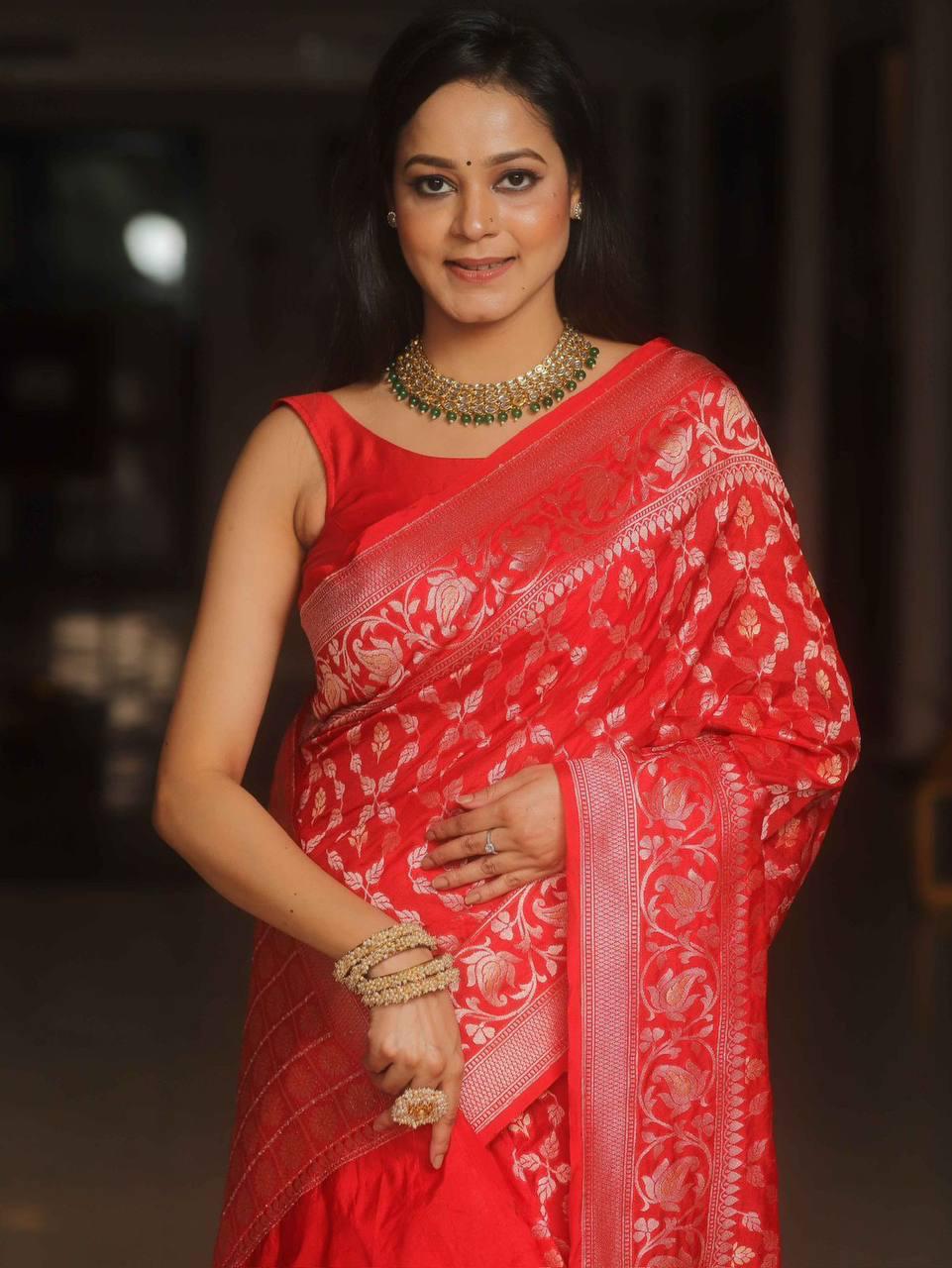 Flaunt Red Soft Banarasi Silk Saree Gleaming Blouse Piece