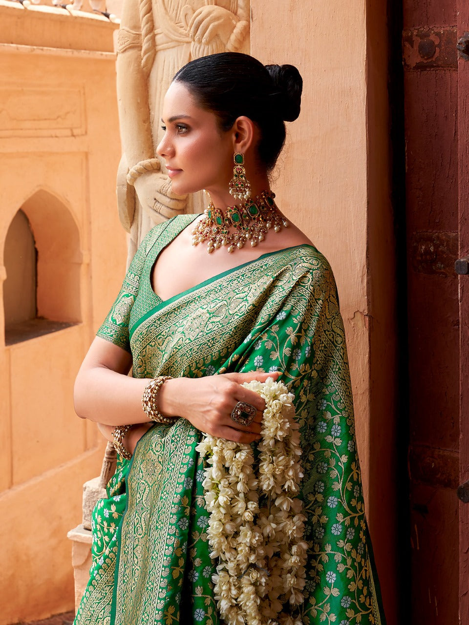 Effervescent Green Soft Banarasi Silk Saree With Elision Blouse Piece