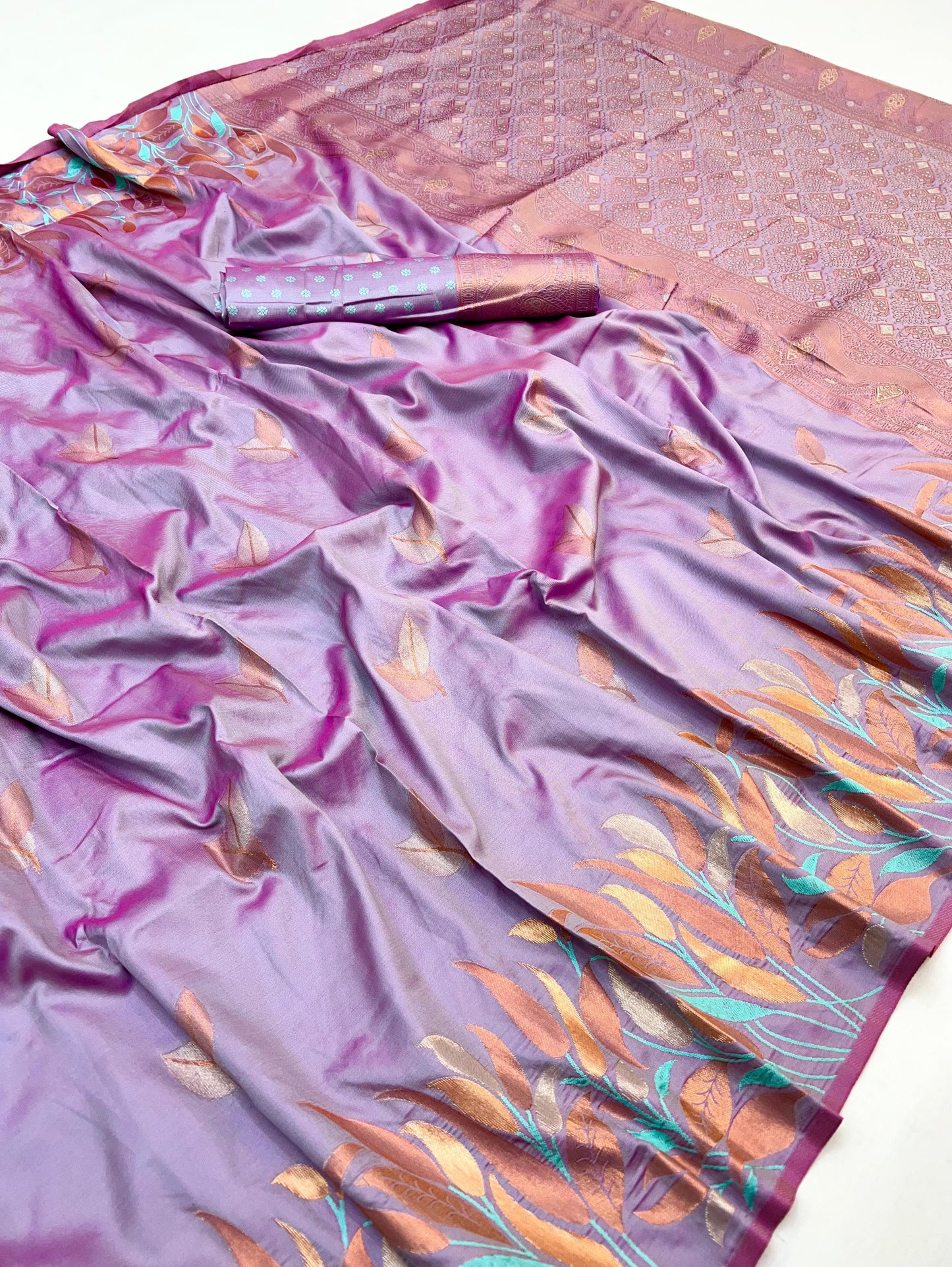 Seraglio Light Lavender Soft Banarasi Silk Saree With Flamboyant Blouse Piece