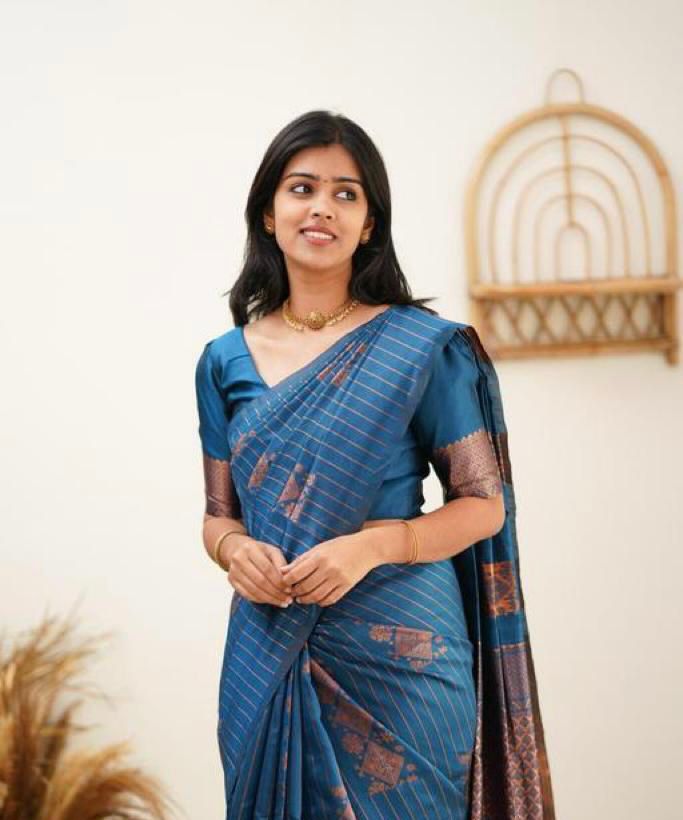 Beleaguer Rama c Saree With Dissemble Blouse Piece