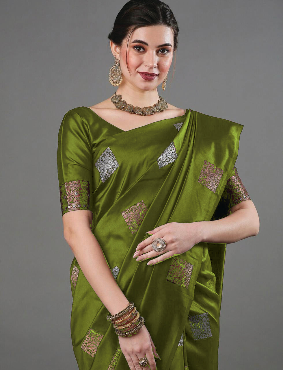 Charming Mahendi Soft Banarasi Silk Saree With Attractive Blouse Piece