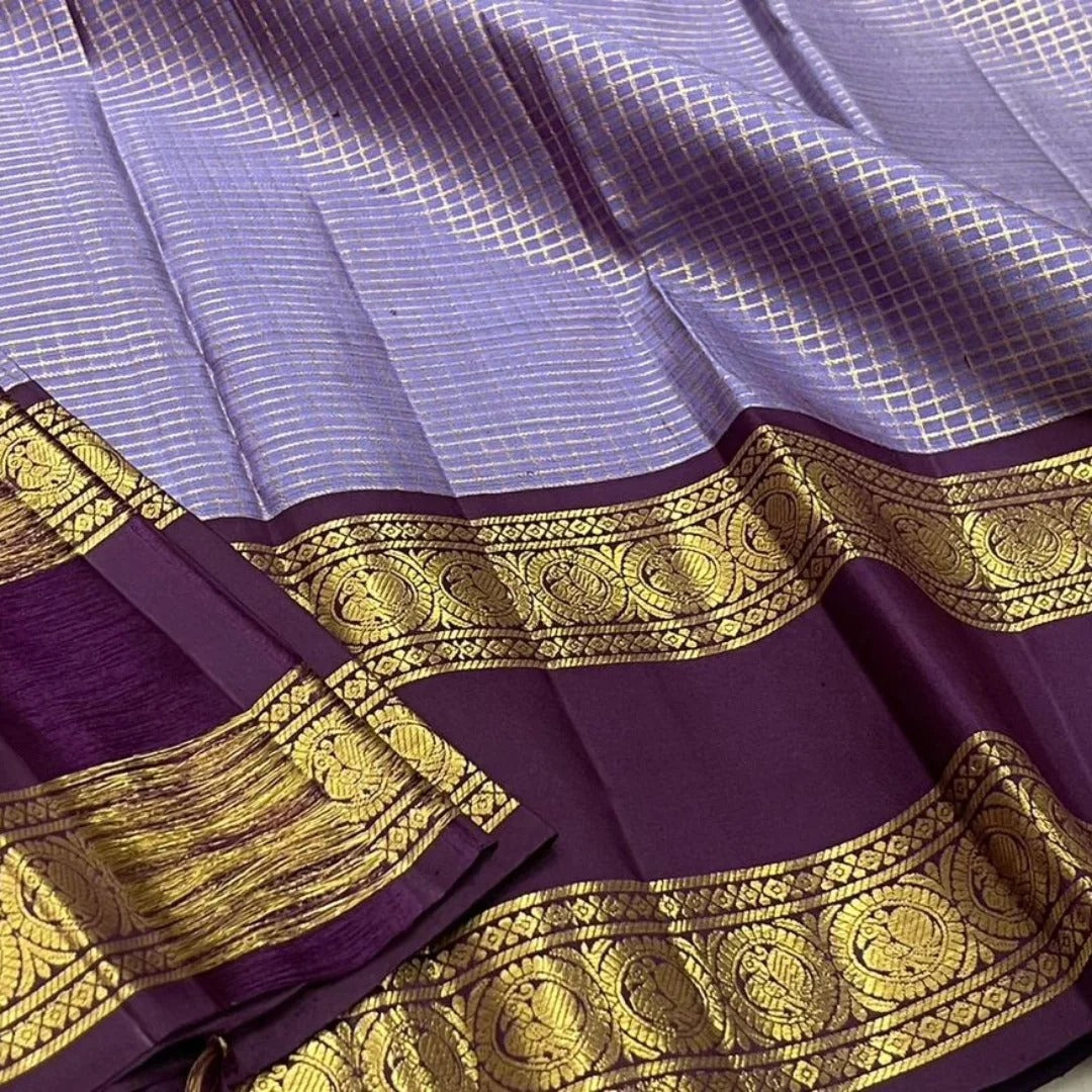 Enticing Lavender Soft Silk Saree With Evocative Blouse Piece