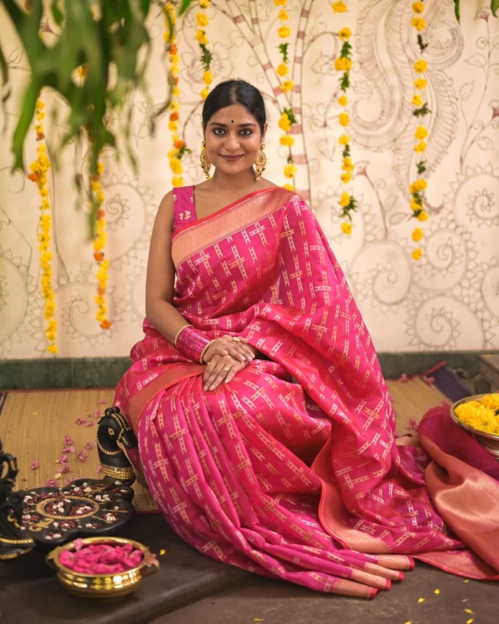 Smashing Dark Pink Soft Silk Saree With Jubilant Blouse Piece