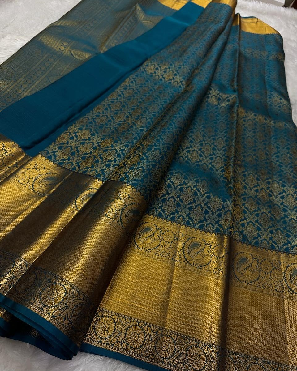 Prominent Rama Soft Banarasi Silk Saree With Excellent Blouse Piece