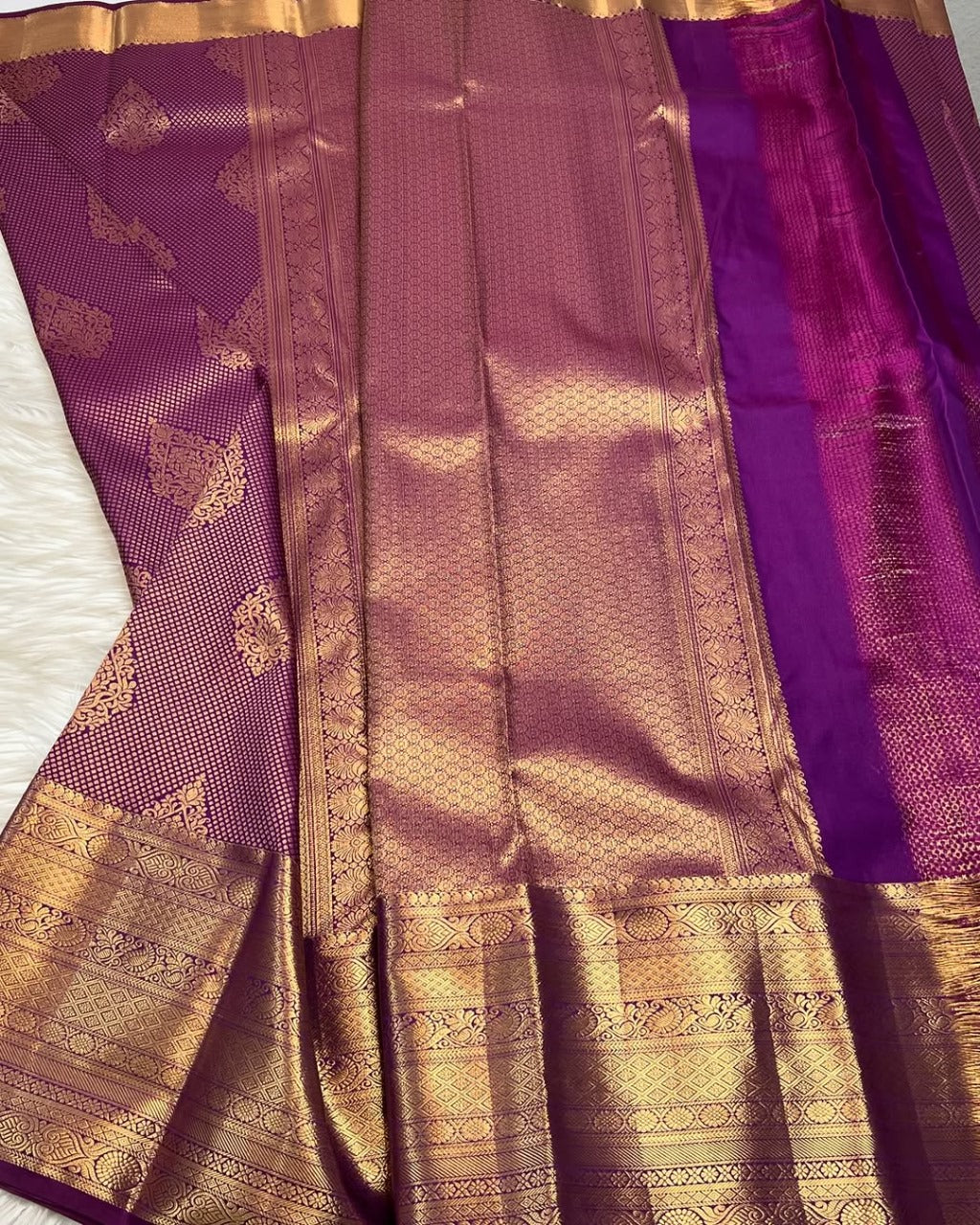 Beautiful Purple Soft Banarasi Silk Saree With Snappy Blouse Piece