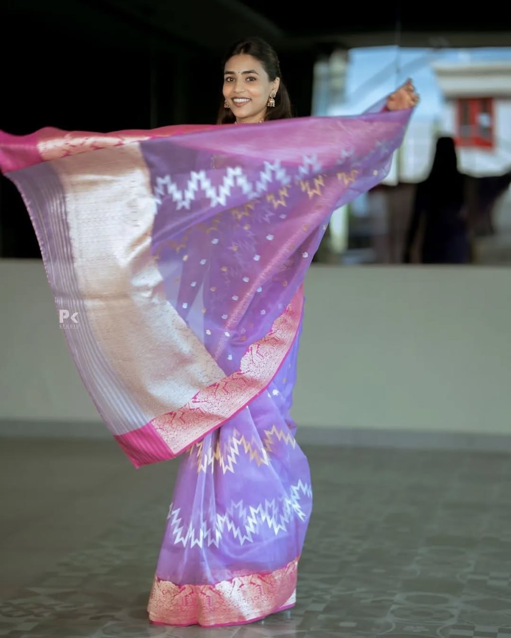Designer Lavender Cotton Silk Saree With Stylish Blouse Piece