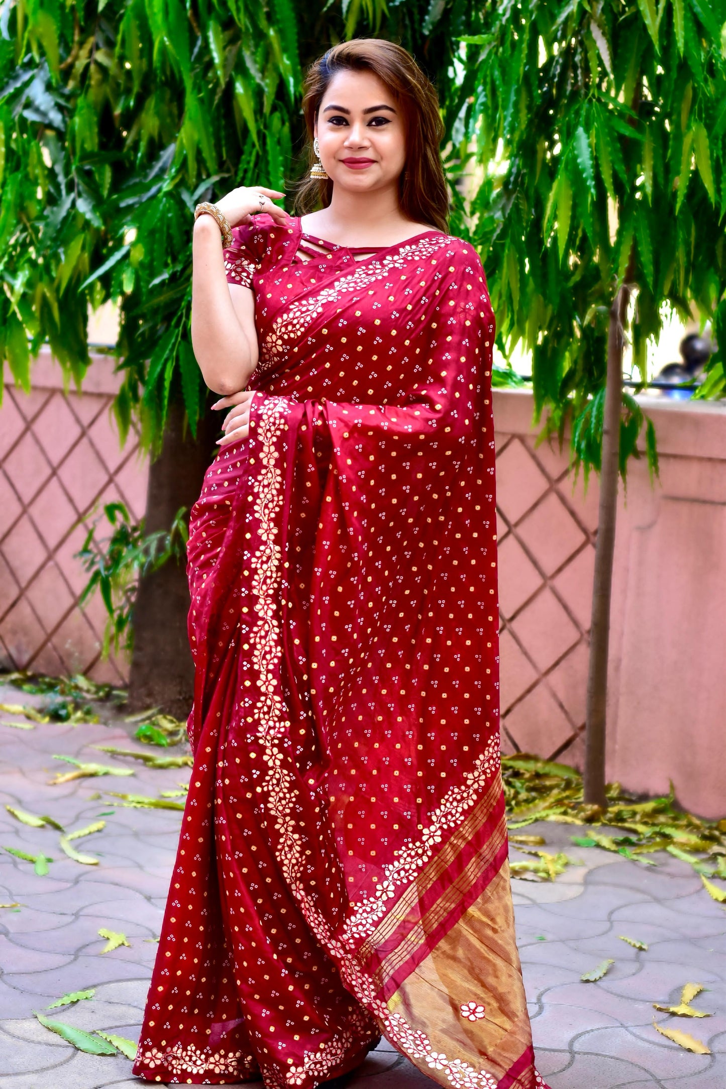 Impressive Maroon Dola Silk Saree With Prettiest Blouse Piece