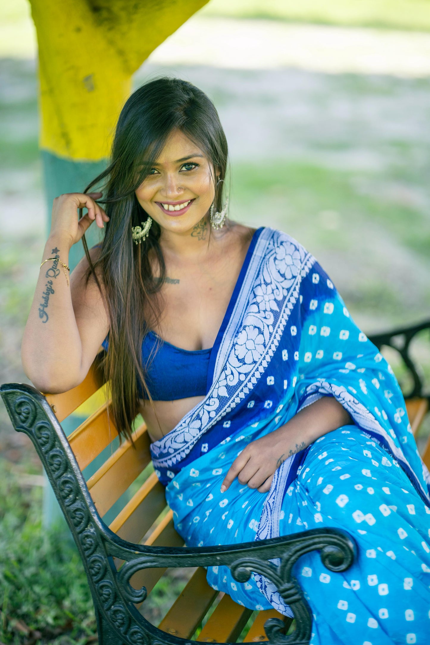 Desirable Firozi Dola Silk Saree With Prettiest Blouse Piece