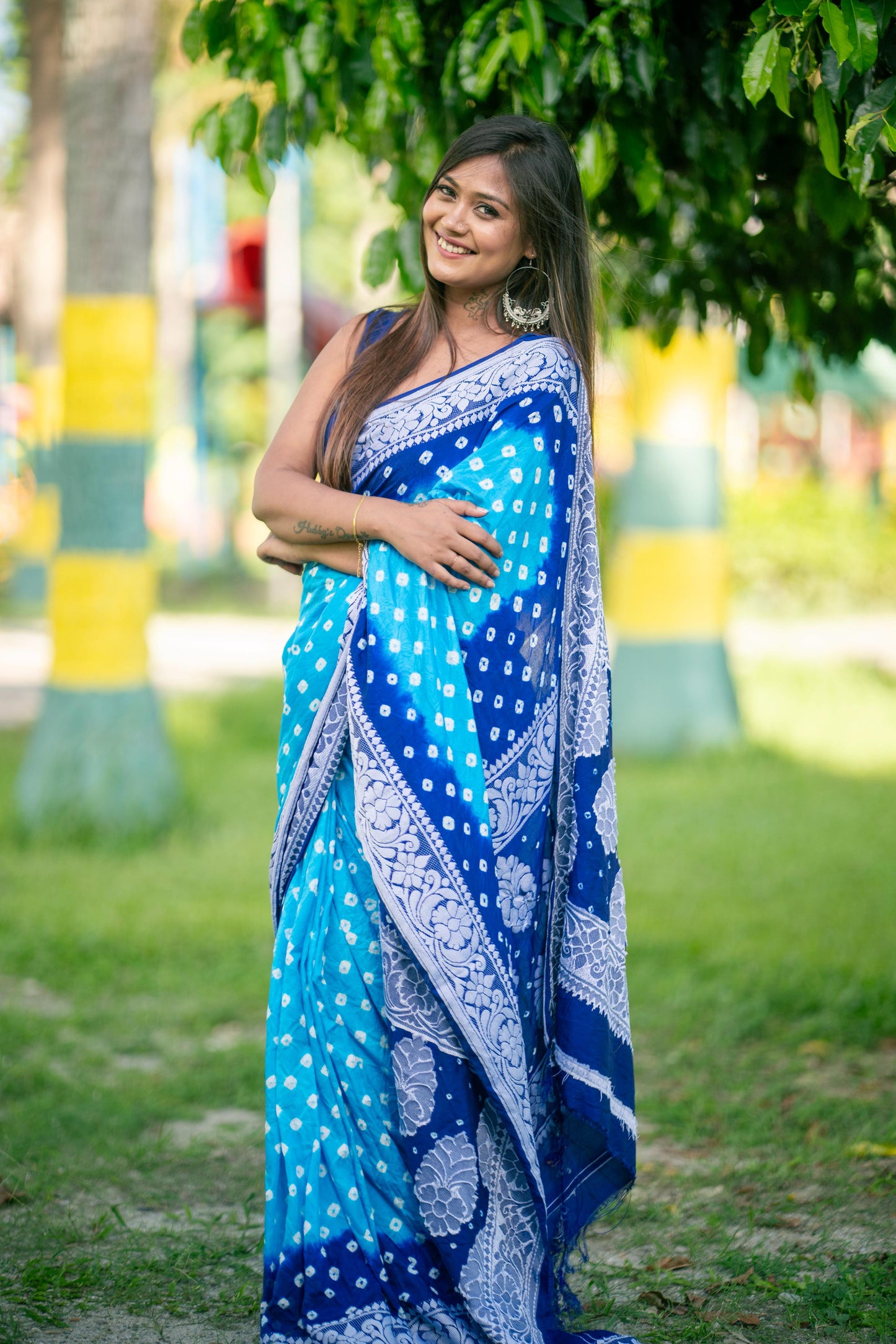 Desirable Firozi Dola Silk Saree With Prettiest Blouse Piece
