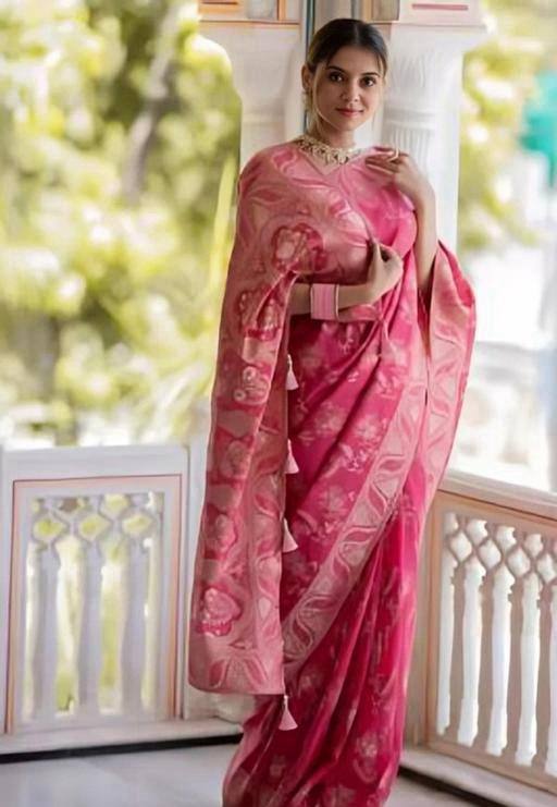 Resplendent Pink Soft Silk Saree With Lustrous Blouse Piece