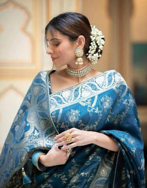 Imaginative Rama Soft Silk Saree With Epiphany Blouse Piece