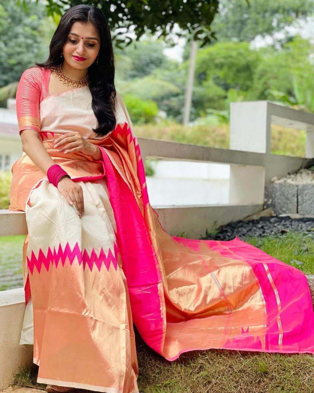 Fantabulous Beige Soft Silk Saree With Snazzy Blouse Piece