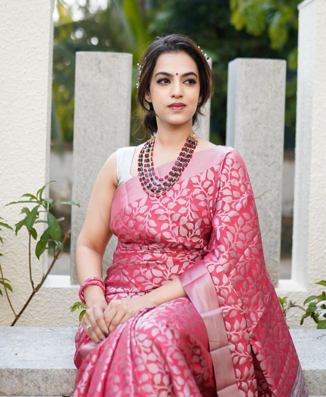 Prettiest Pink Soft Silk Saree With Imbrication Blouse Piece
