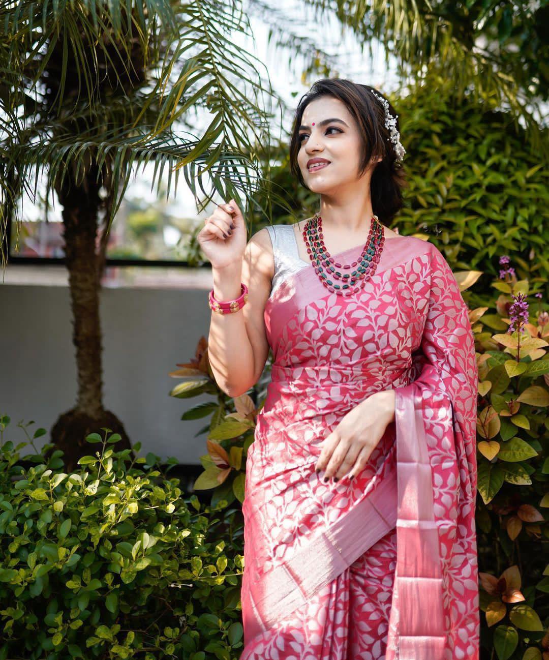 Prettiest Pink Soft Silk Saree With Imbrication Blouse Piece