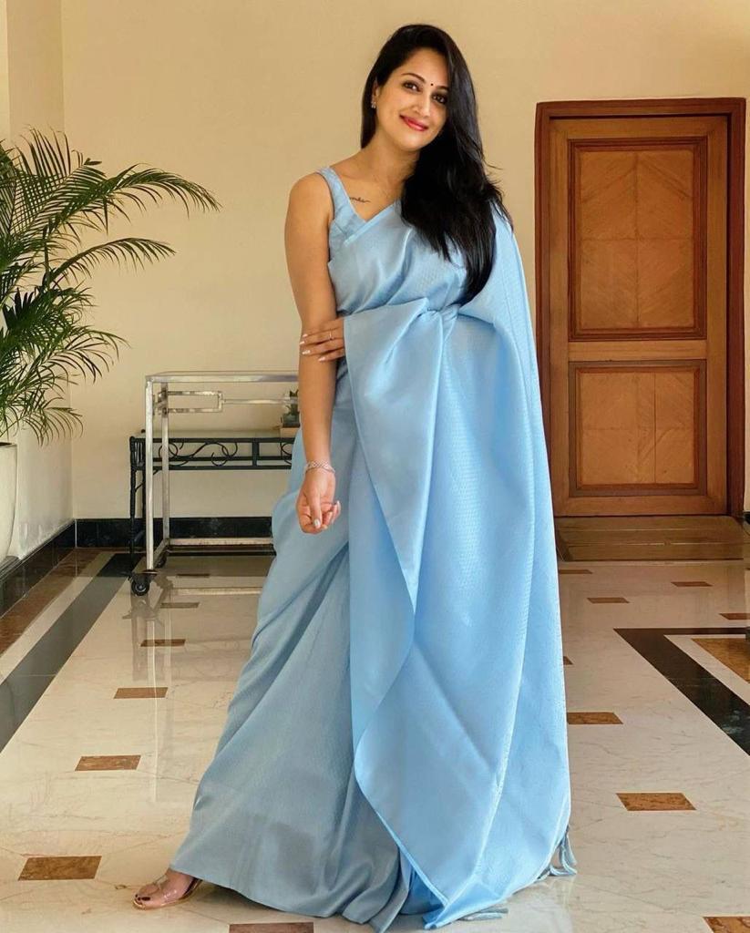 Outstanding Firozi Soft Banarasi Silk Saree With Angelic Blouse Piece