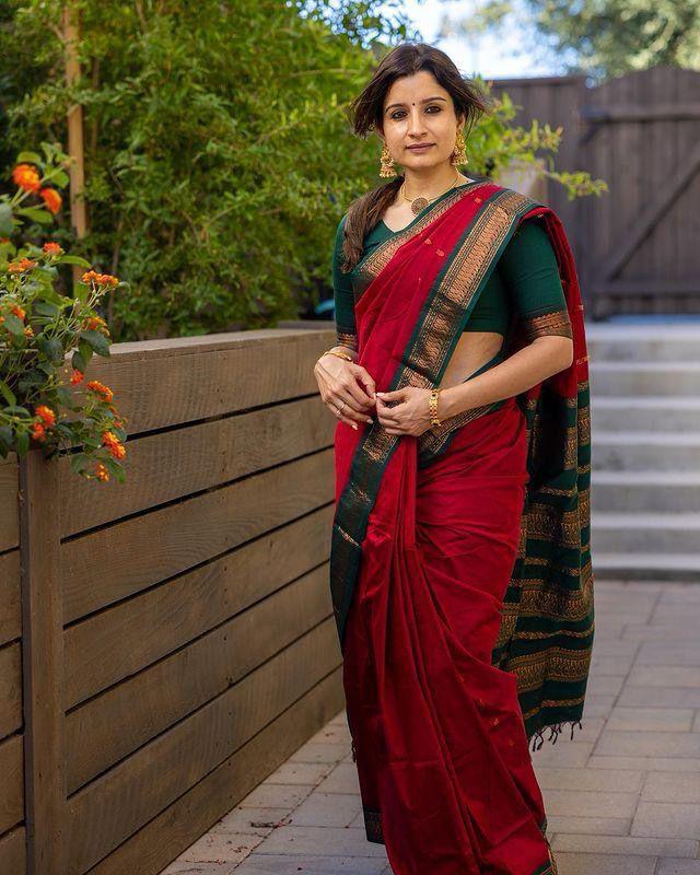 Beautiful Red Soft Silk Saree With Excellent Blouse Piece