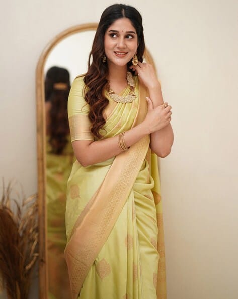 Elegant Lemon Cotton Silk Saree With Demanding Blouse Piece