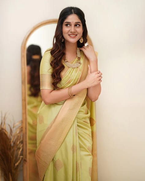 Elegant Lemon Cotton Silk Saree With Demanding Blouse Piece