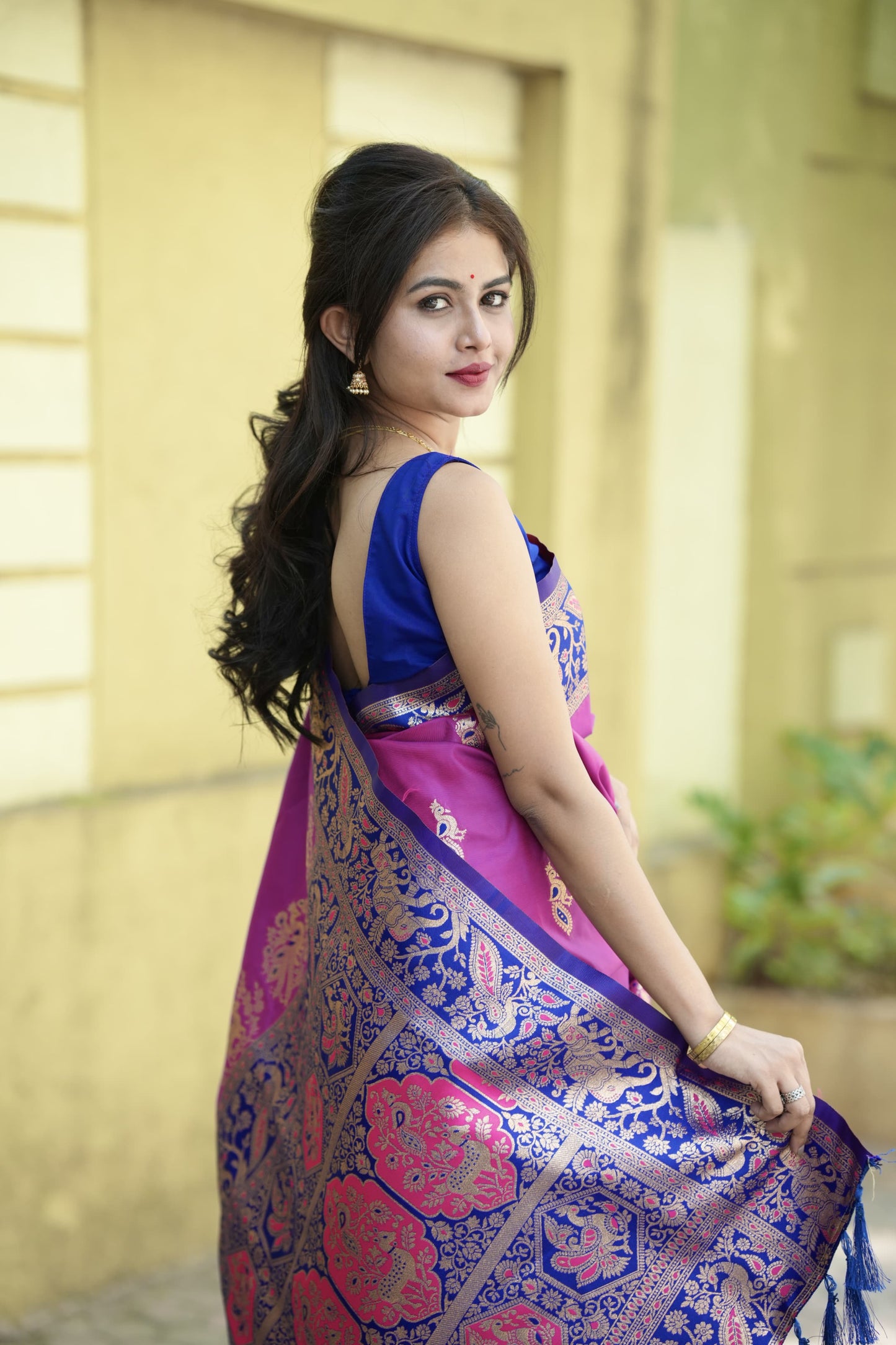 Flaunt Purple Soft Silk Saree With Lassitude Blouse Piece