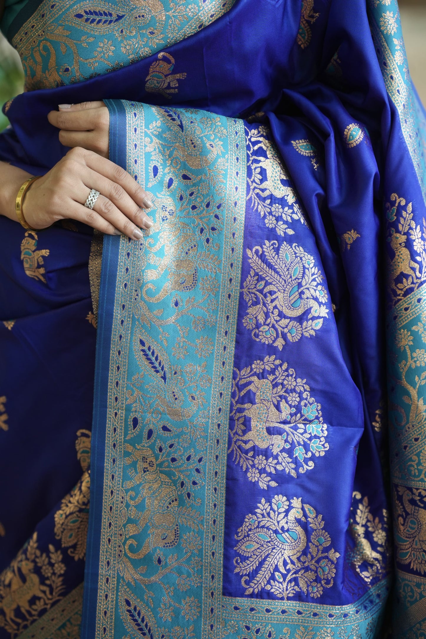 Outstanding Royal Blue Soft Silk Saree With Lassitude Blouse Piece