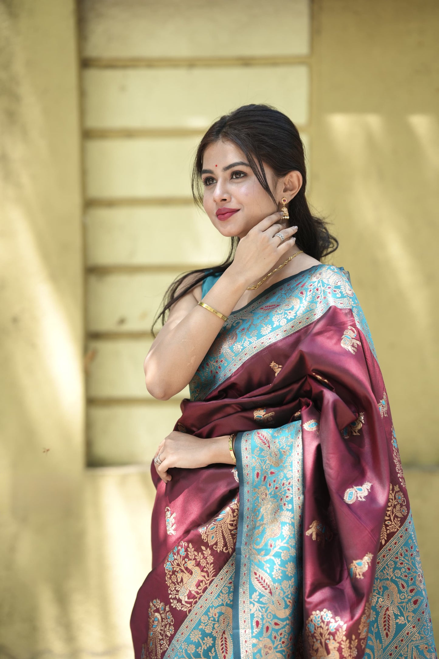 Groovy Wine Soft Silk Saree With Unique Blouse Piece
