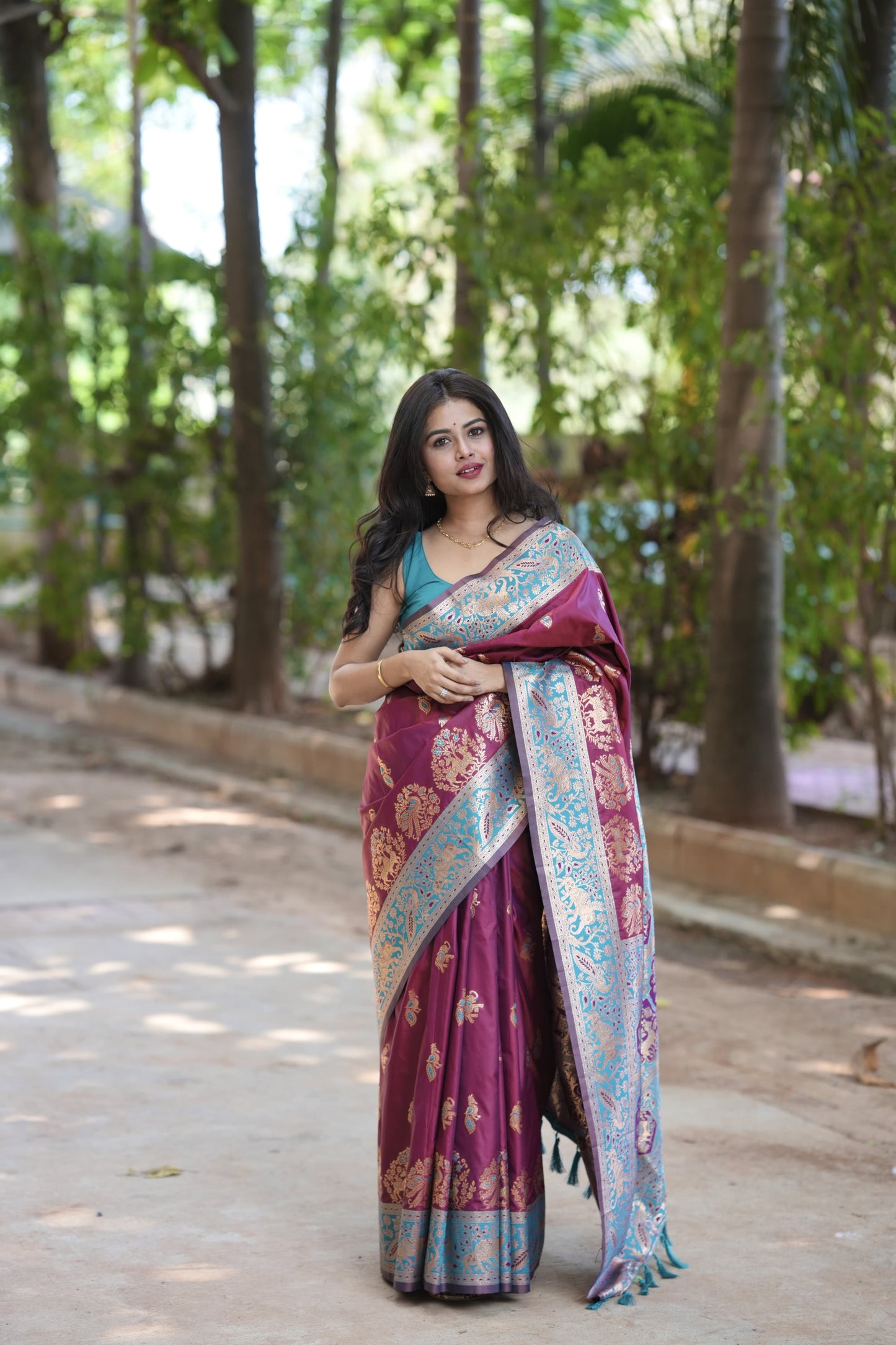Groovy Wine Soft Silk Saree With Unique Blouse Piece