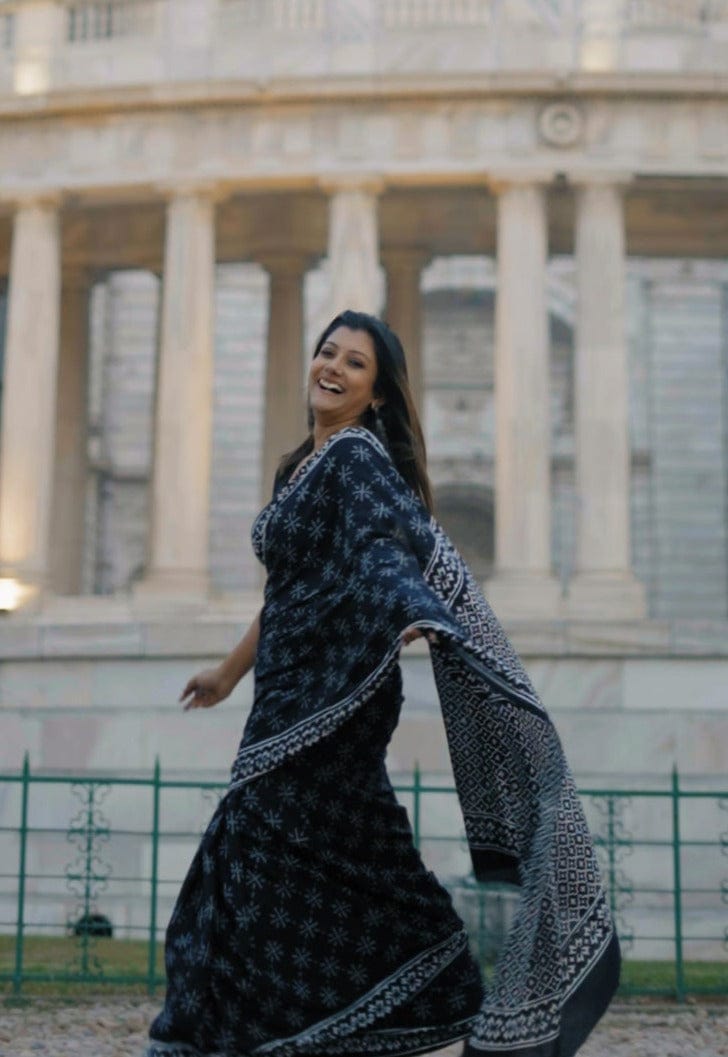 Pulsating 1-Minute Ready To Wear Black Cotton Saree
