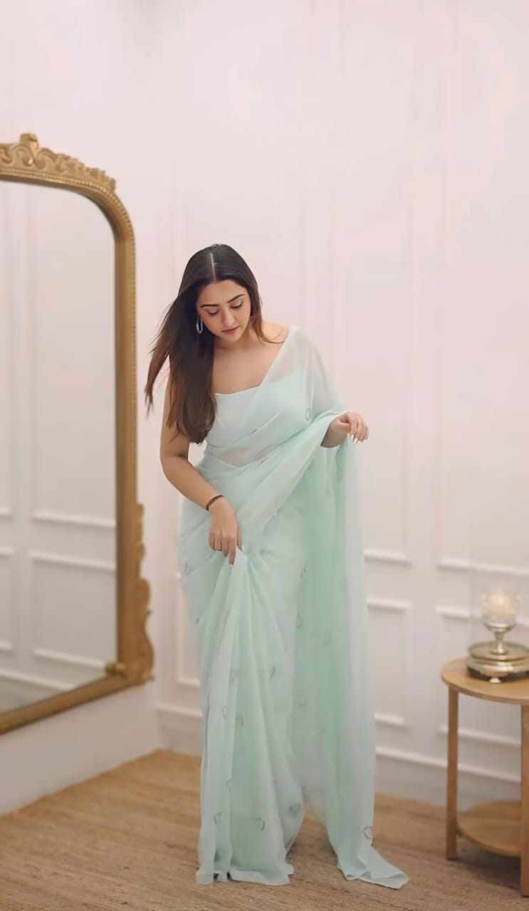 A Glam 1-Minute Ready To Wear Turquoise Georgette Saree