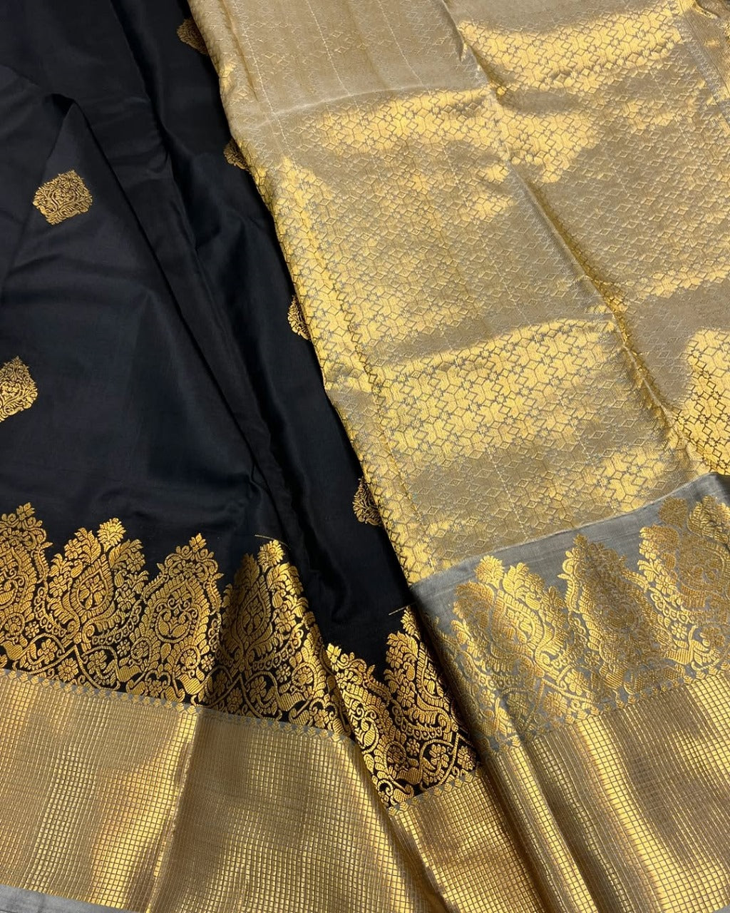 Designer Black Soft Banarasi Silk Saree With Forbearance Blouse Piece