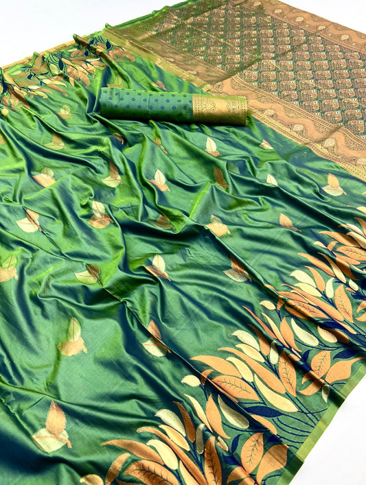 Wonderful Green Soft Banarasi Silk Saree With Imaginative Blouse Piece