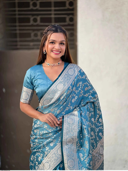 Stunning Firozi Soft Silk Saree With Chatoyant Blouse Piece