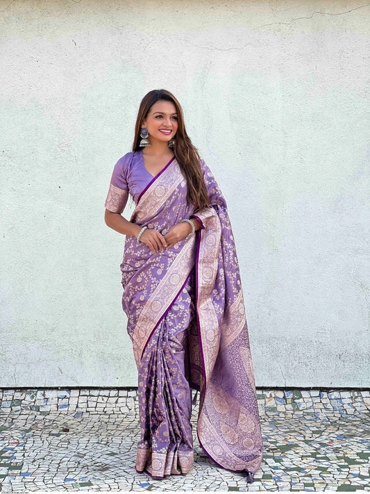 Resonant Lavender Soft Silk Saree With Sonorous Blouse Piece