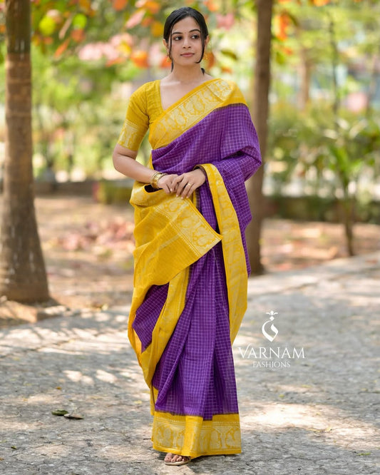 Sonorous Purple Soft Silk Saree With Majestic Blouse Piece