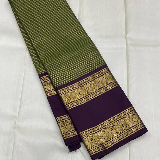 Evocative Green Soft Silk Saree With Gratifying Blouse Piece
