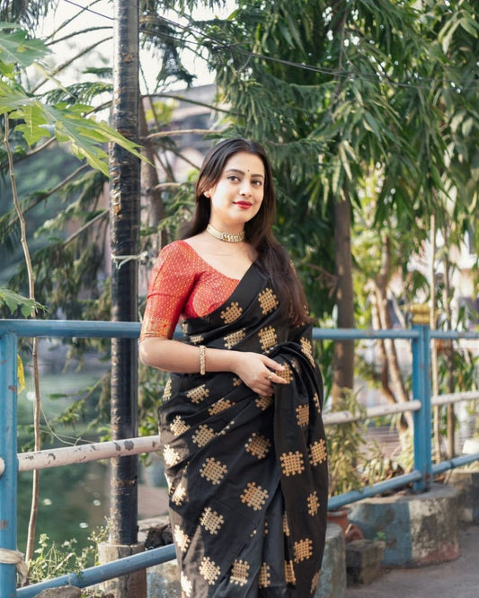 Adorable Black Soft Banarasi Silk Saree With Gratifying Blouse Piece