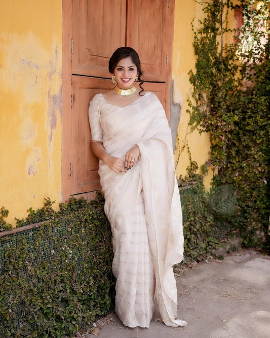 Amazing Off White Soft Banarasi Silk Saree With Marvellous Blouse Pieces