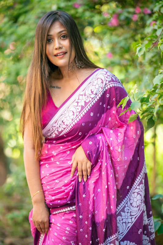 Desirable Pink Dola Silk Saree With Prettiest Blouse Piece