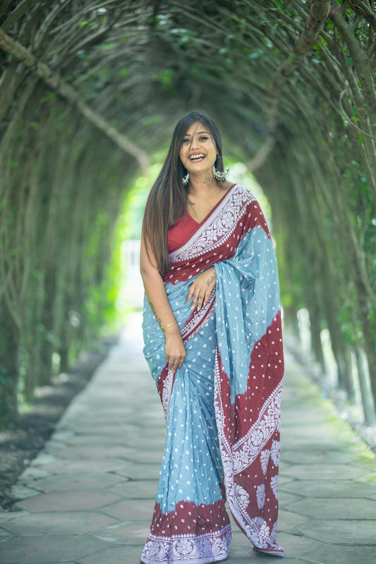 Desirable Sky Dola Silk Saree With Prettiest Blouse Piece
