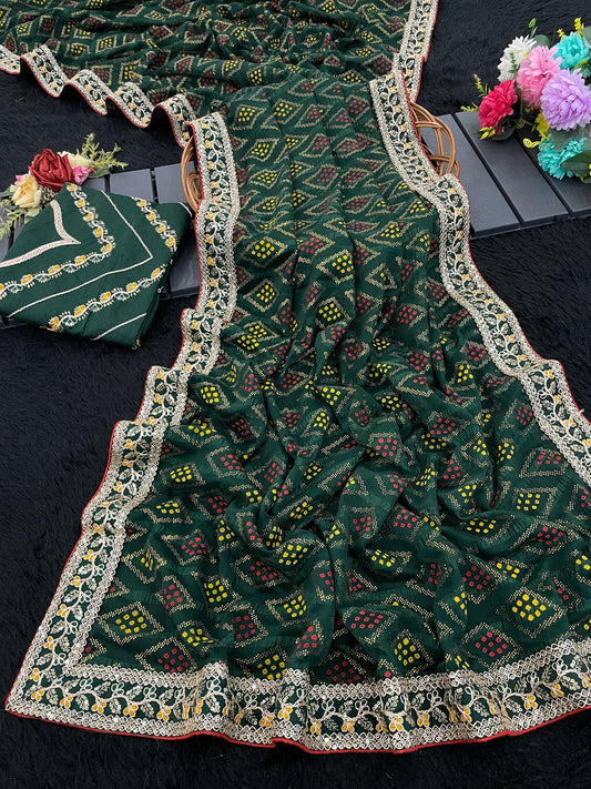 Arresting Green Cotton Silk Saree With Prettiest Blouse Piece