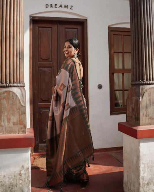 Unequalled Grey Banarasi Silk Saree With Most Traditional Blouse Piece