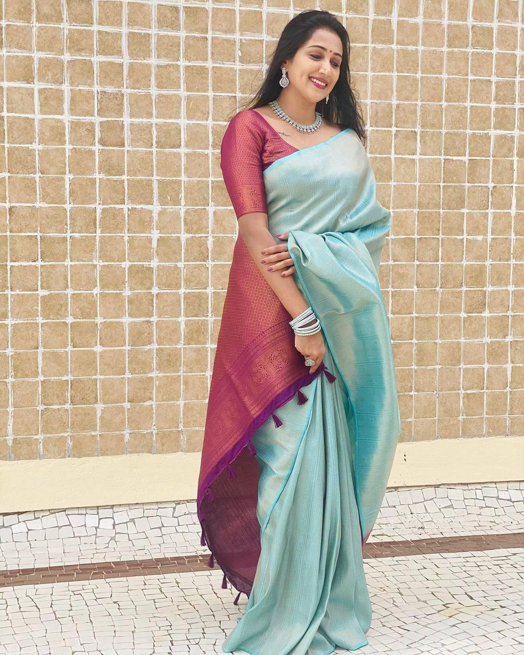 Woebegone Firozi Soft Banarasi Silk Saree With Amiable Blouse Piece