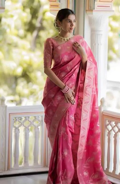 Resplendent Pink Soft Silk Saree With Lustrous Blouse Piece