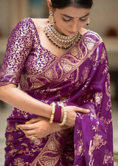 Sonorous Purple Soft Silk Saree With Effulgent Blouse Piece