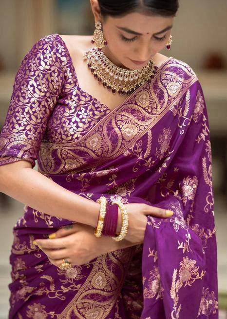 Sonorous Purple Soft Silk Saree With Effulgent Blouse Piece