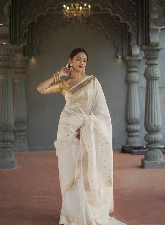 Effulgent Off White Linen Silk Saree With Ravishing Blouse Piece