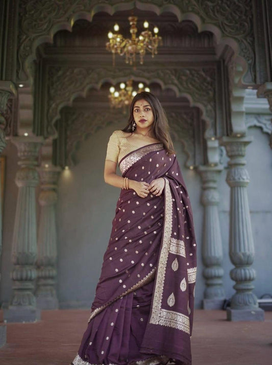 Effulgent Purple Linen Silk Saree With Ravishing Blouse Piece
