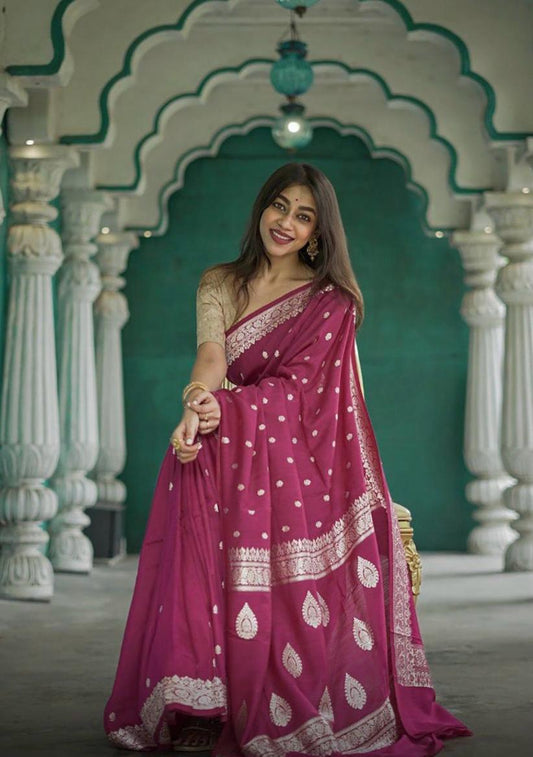 Effulgent Wine  Linen Silk Saree With Ravishing Blouse Piece