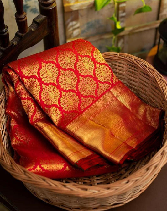 Desultory Red Soft Banarasi Silk Saree With Staggering Blouse Piece