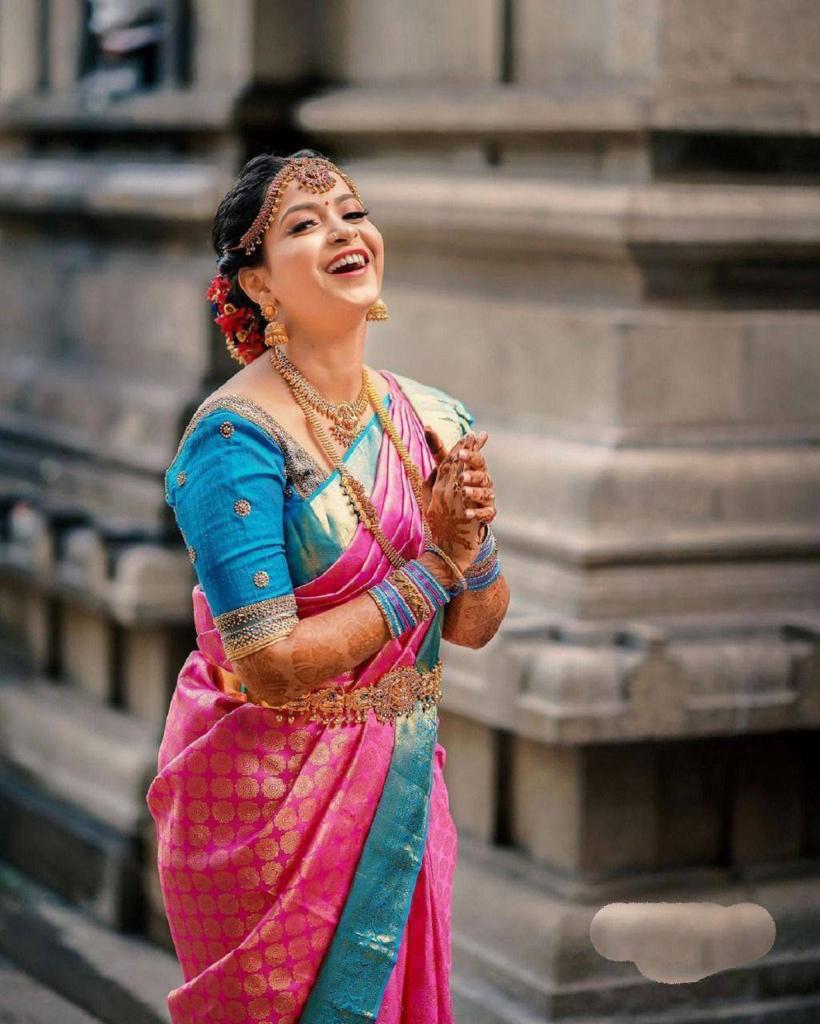 Flamboyant Dark Pink Soft Silk Saree With Energetic Blouse Piece