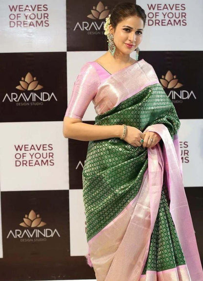 Staring Green Soft Banarasi Silk Saree With Charming Blouse Piece